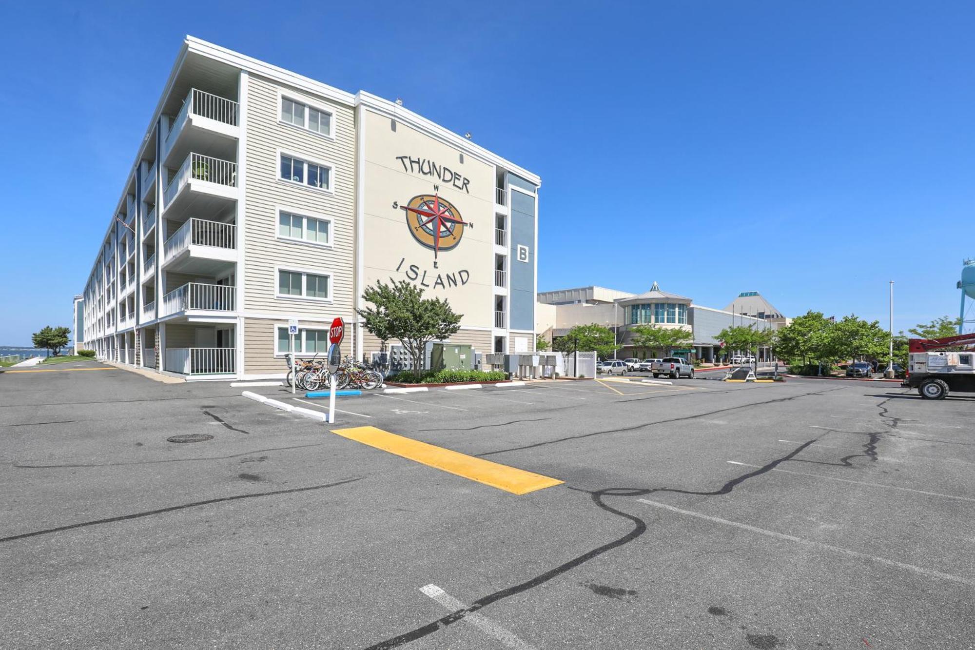 Thunder Island Condos Ocean City Oda fotoğraf